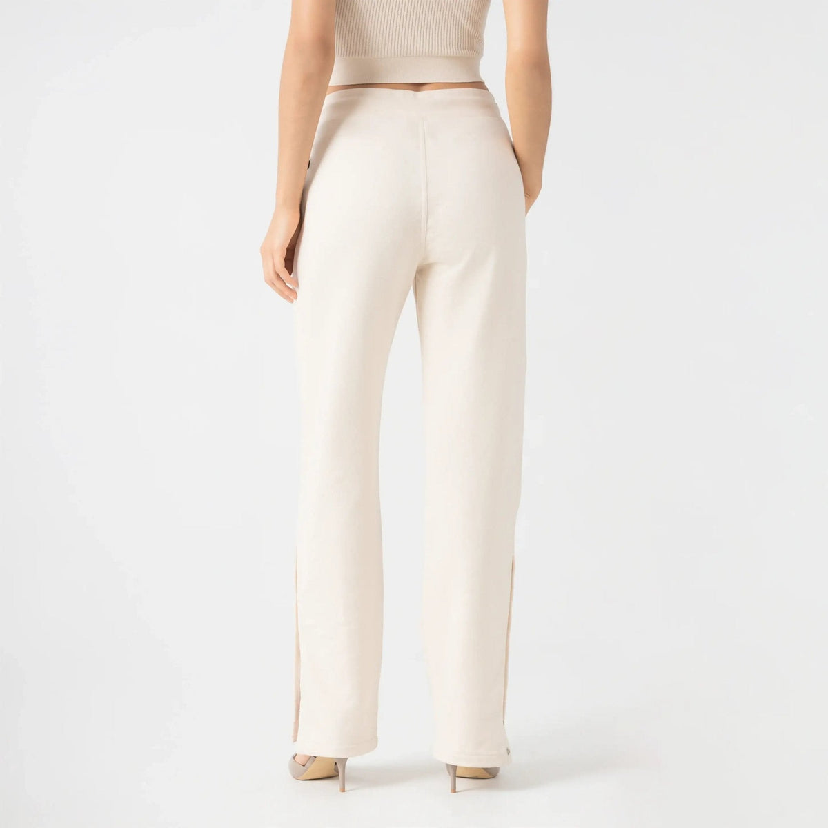 CYRA JOGGER WOMEN SAND DOLLAR - Monastery | Tienda Oficial Colombia