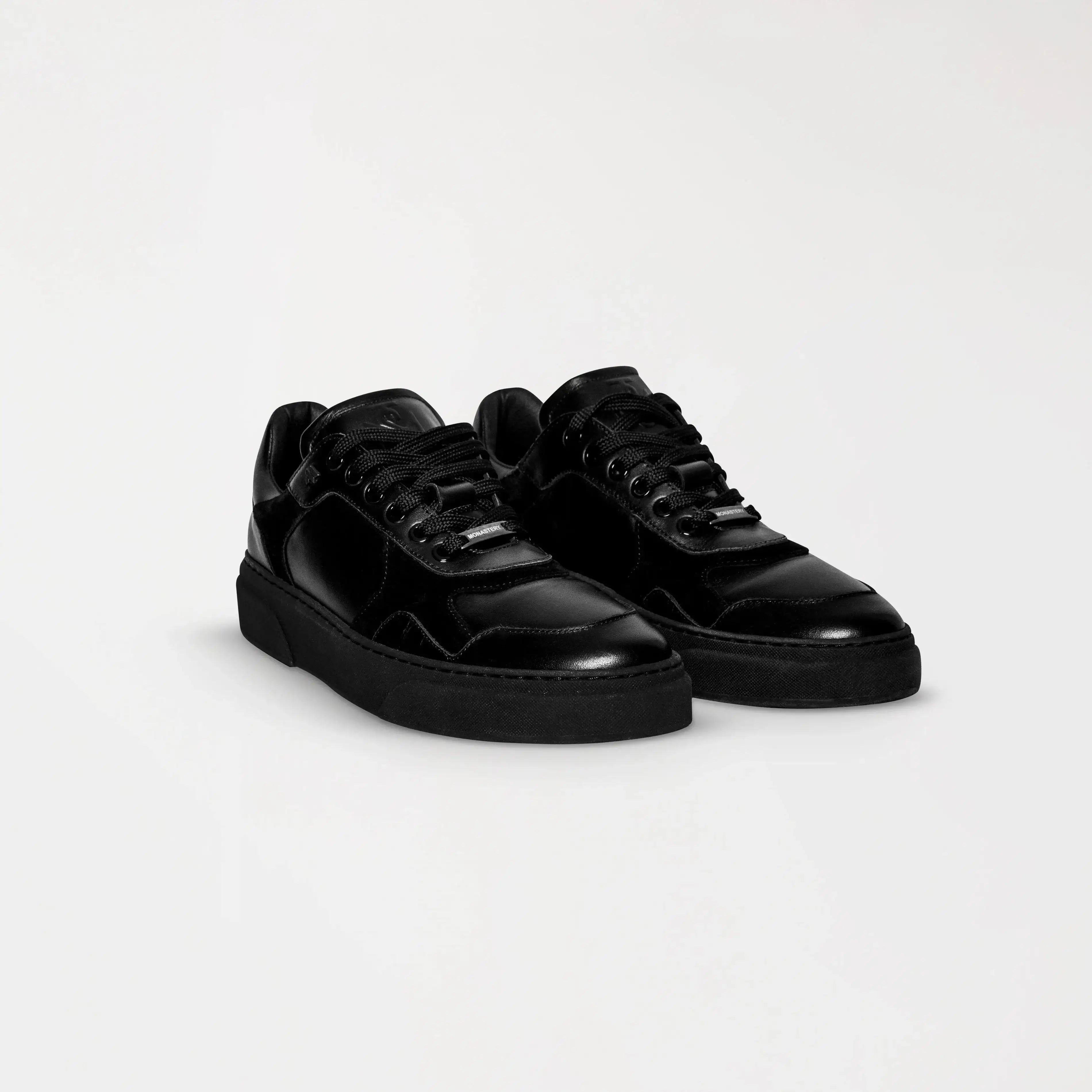 GIORGIO SNEAKERS MEN BLACK 39 - Monastery | Tienda Oficial Colombia