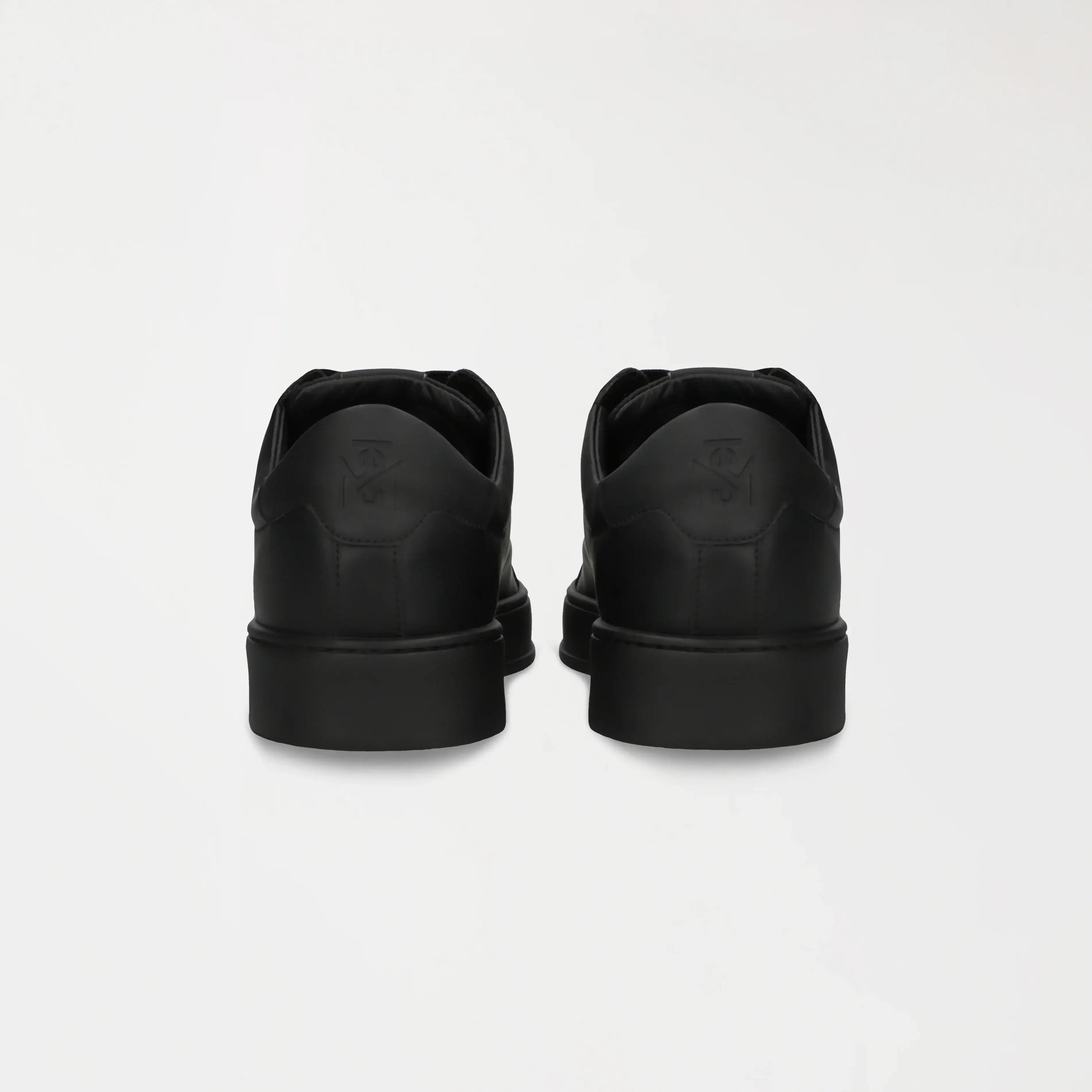 GIUSEPPE SNEAKERS MEN BLACK - Monastery | Tienda Oficial Colombia