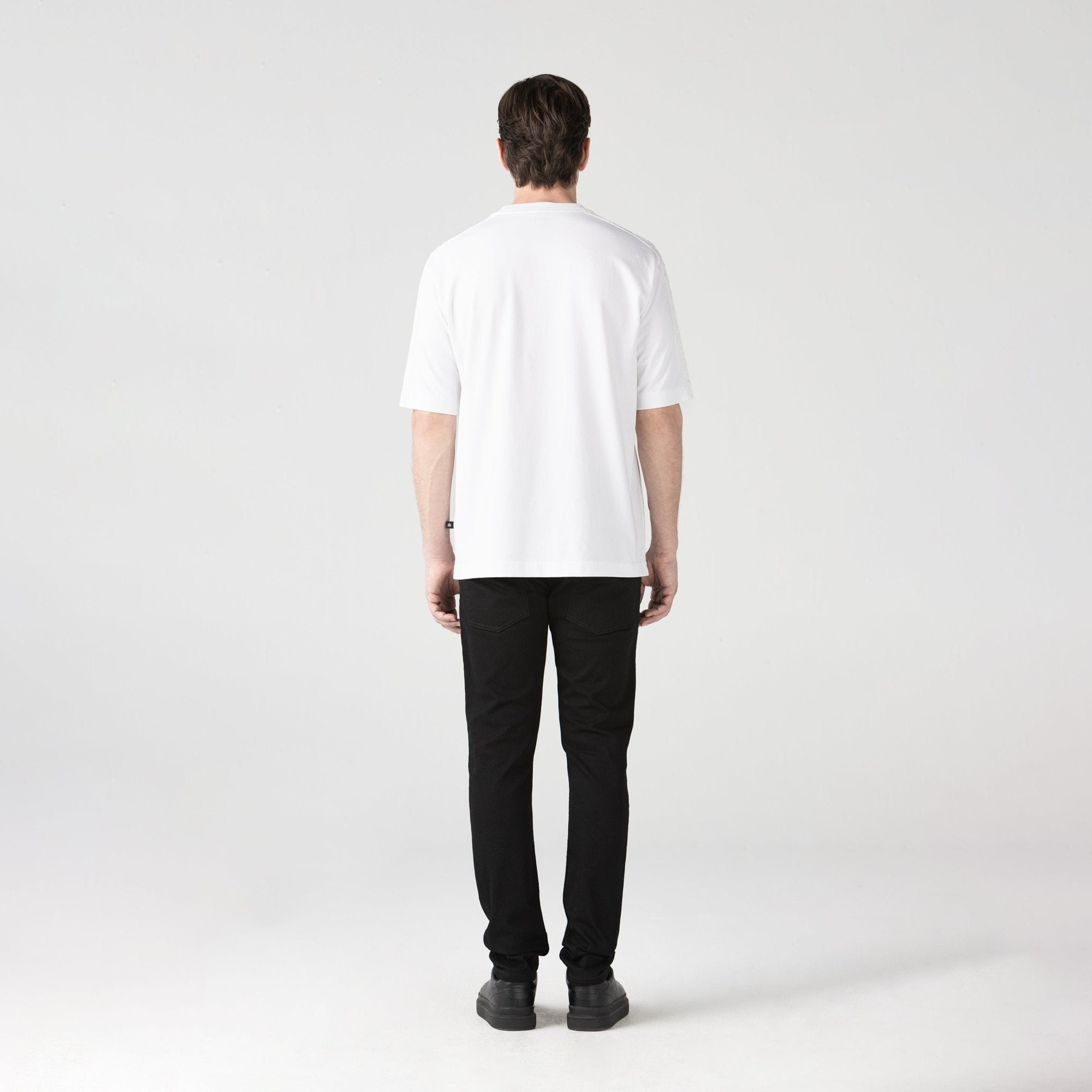 HAN T-SHIRT OVERSIZED MEN WHITE - Monastery | Tienda Oficial Colombia