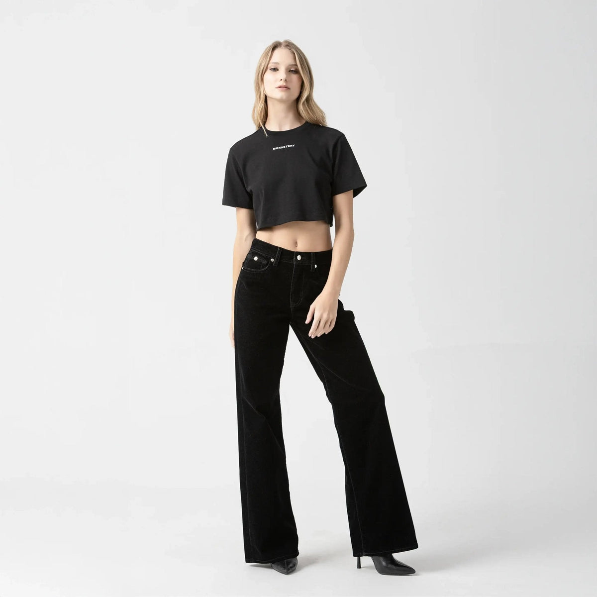KASSIA CROP TOP WOMEN BLACK - Monastery | Tienda Oficial Colombia