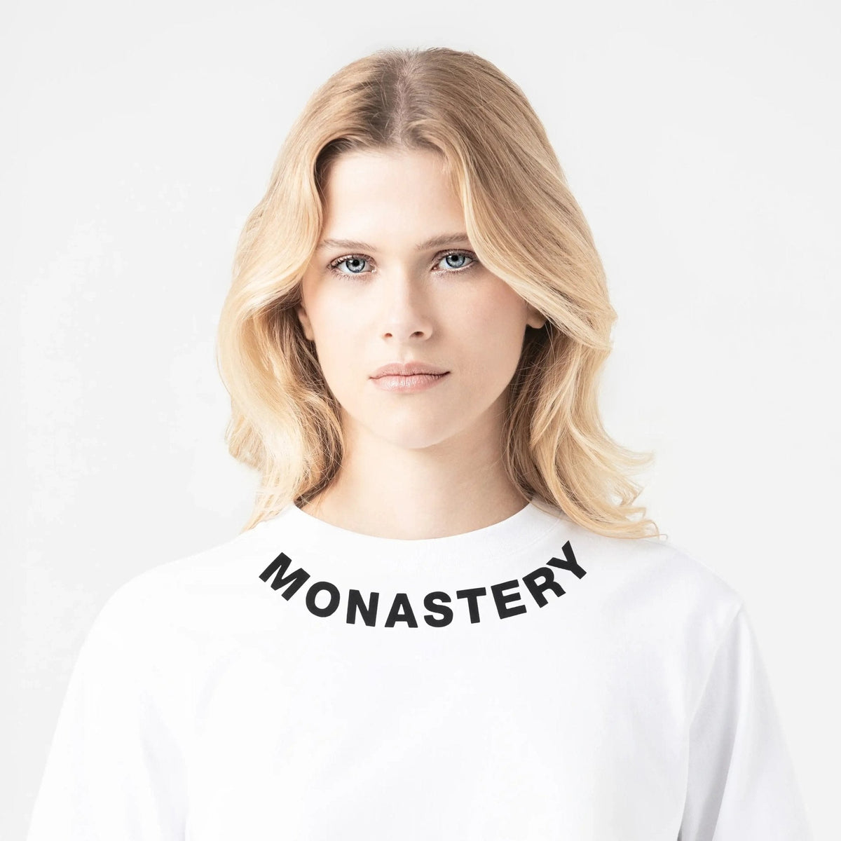 KELYN CROP TOP WOMEN WHITE - Monastery | Tienda Oficial Colombia