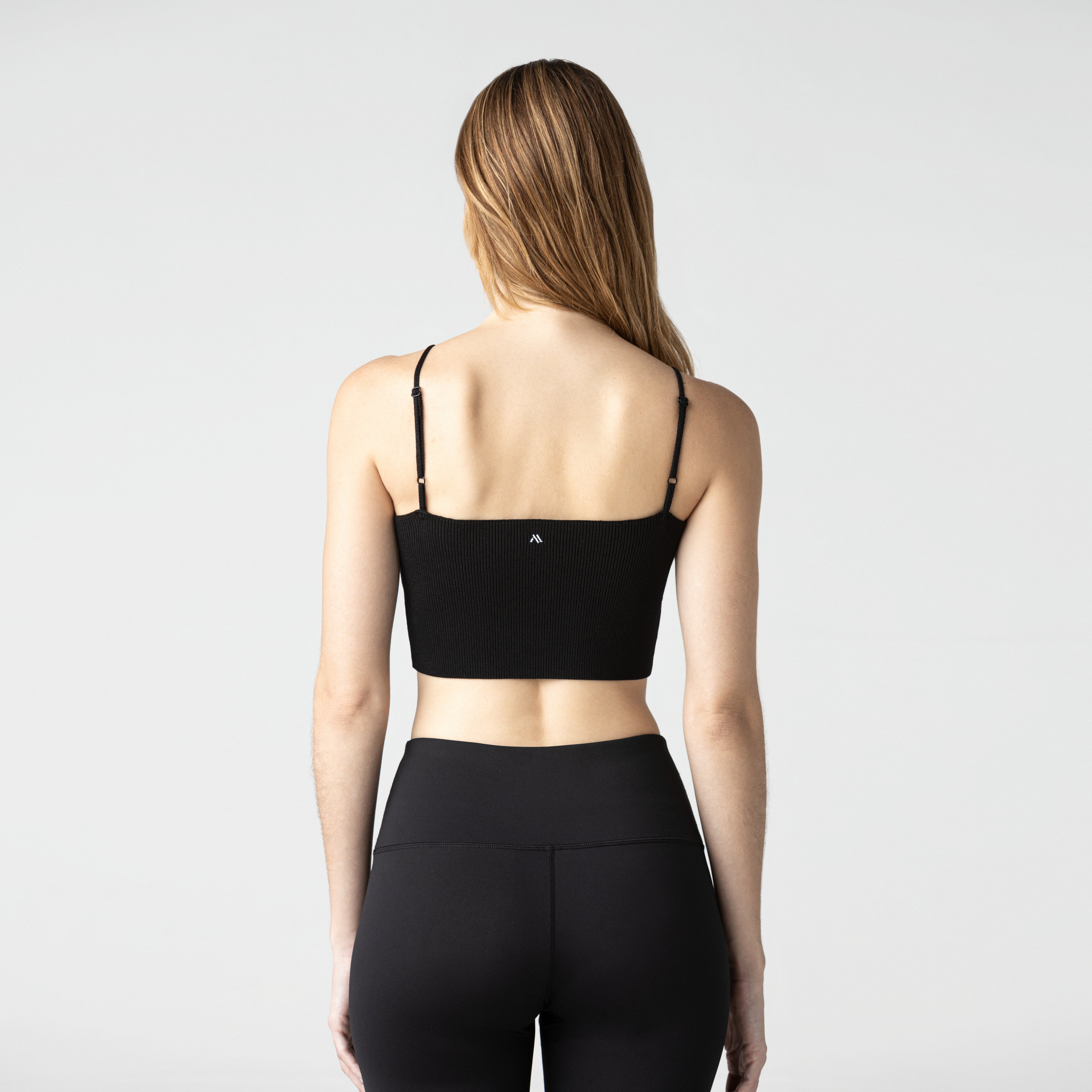 KITANE TOP WOMEN BLACK - Monastery | Tienda Oficial Colombia