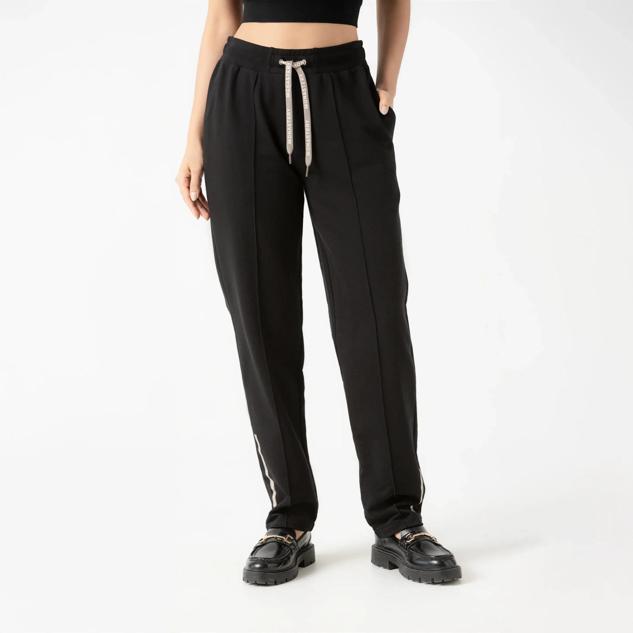 KORA JOGGER WOMEN BLACK - Monastery | Tienda Oficial Colombia