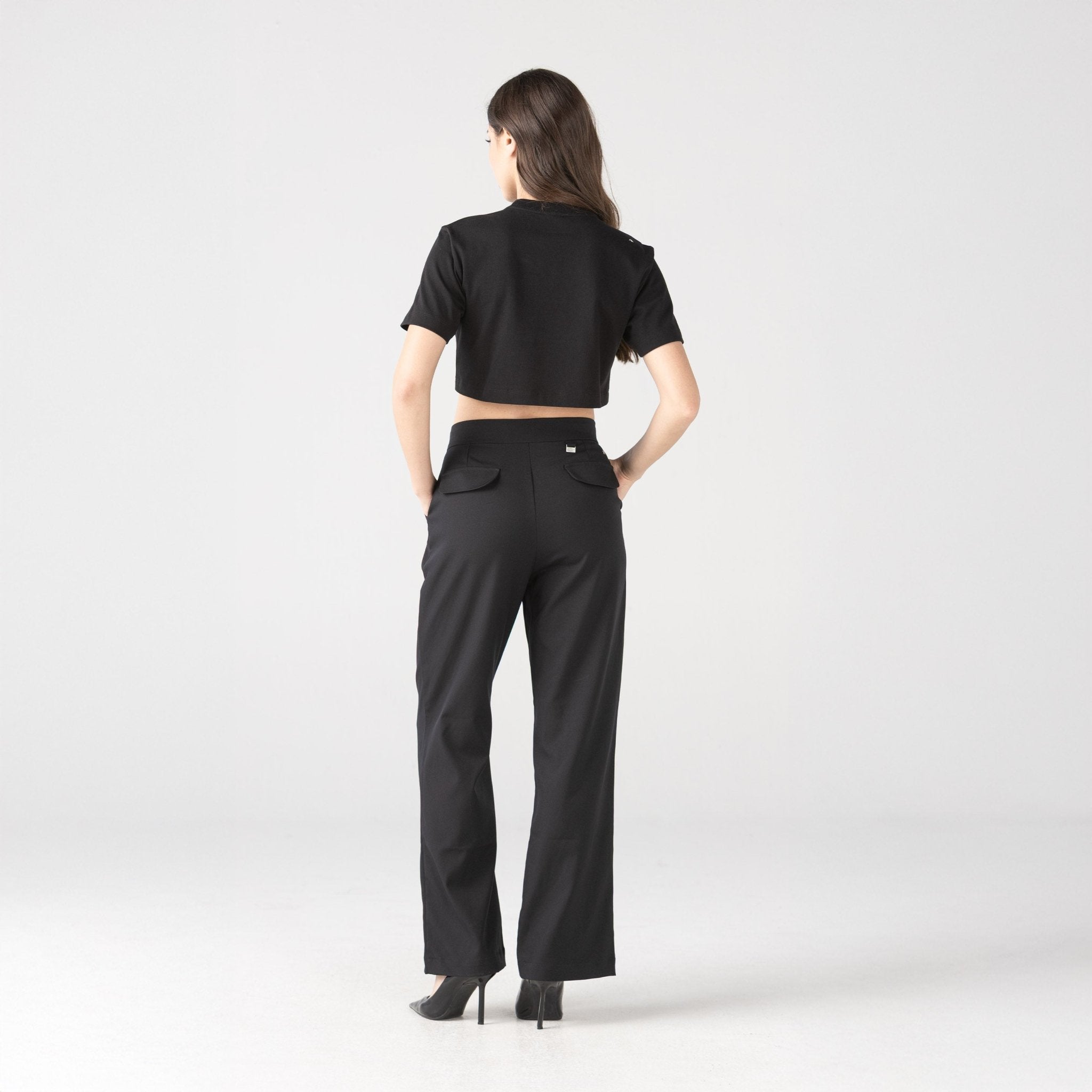 KUBLAI CROP TOP WOMEN BLACK - Monastery | Tienda Oficial Colombia
