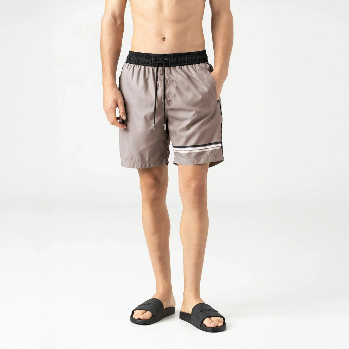 MAGNUM SWIM SHORT MEN TAUPE GRAY - Monastery | Tienda Oficial Colombia