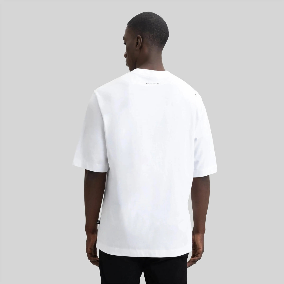 MANSELL T-SHIRT OVERSIZED WHITE - Monastery | Tienda Oficial Colombia