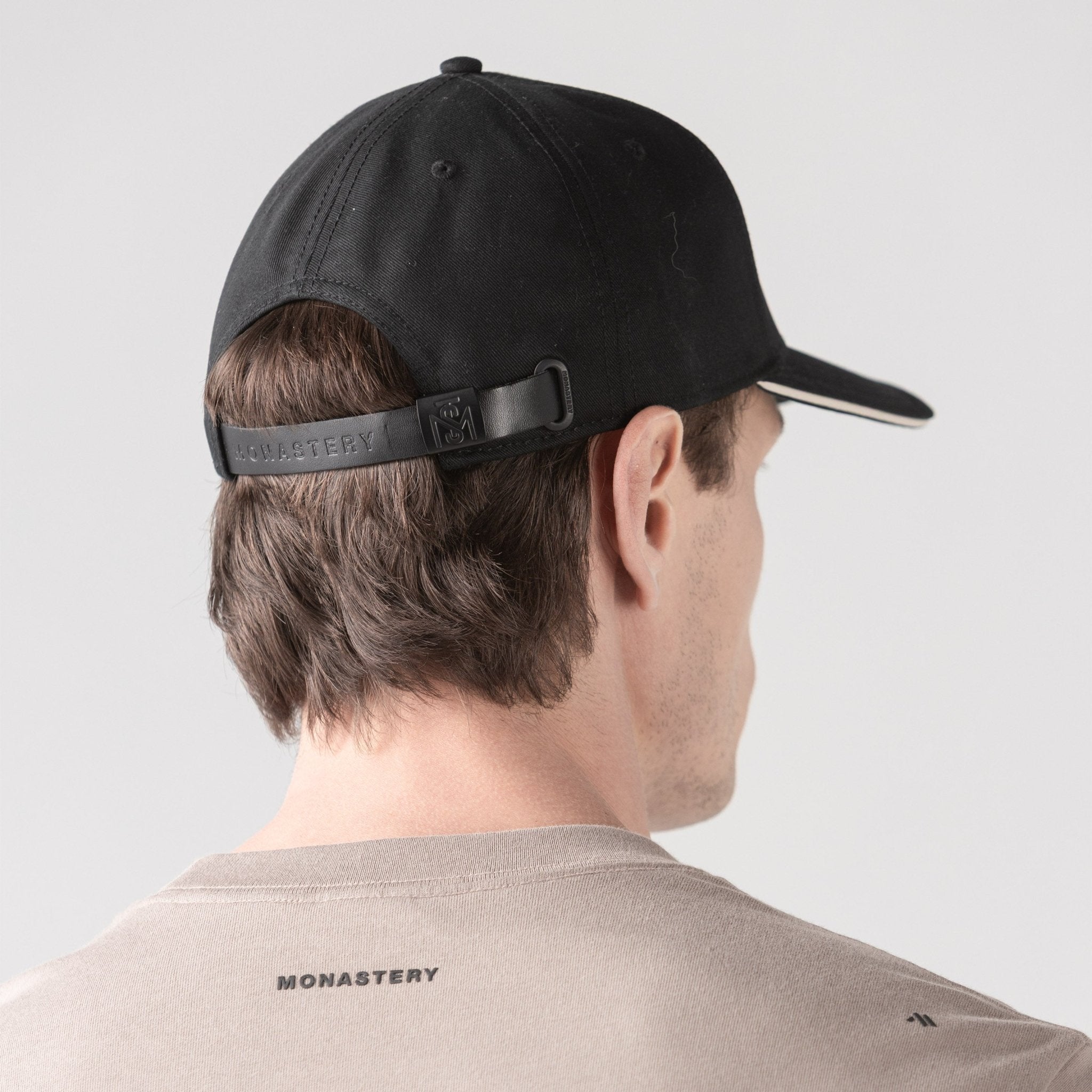 MILES CAP UNISEX BLACK - Monastery | Tienda Oficial Colombia