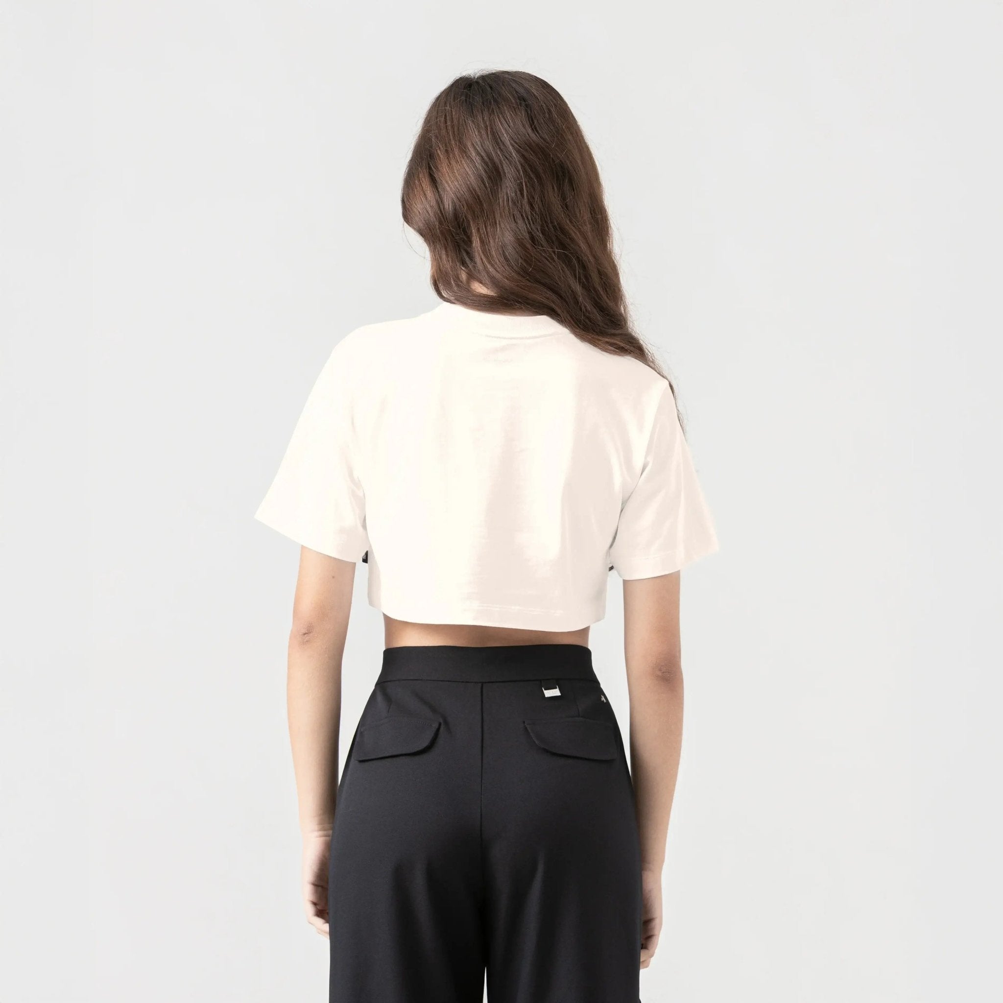 NAIA CROP TOP WOMEN WHITECAP GRAY - Monastery | Tienda Oficial Colombia