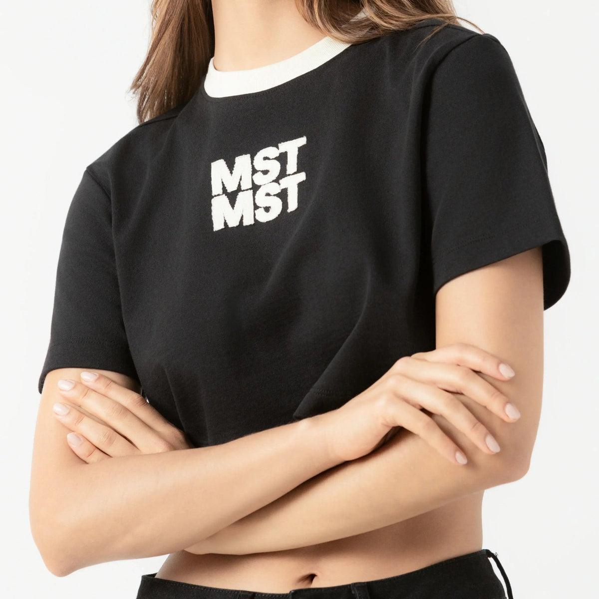 NOORA CROP TOP WOMEN BLACK - Monastery | Tienda Oficial Colombia