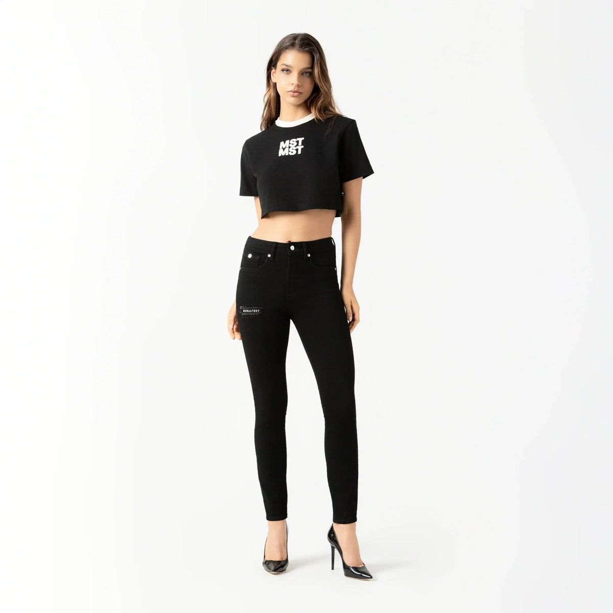 NOORA CROP TOP WOMEN BLACK - Monastery | Tienda Oficial Colombia