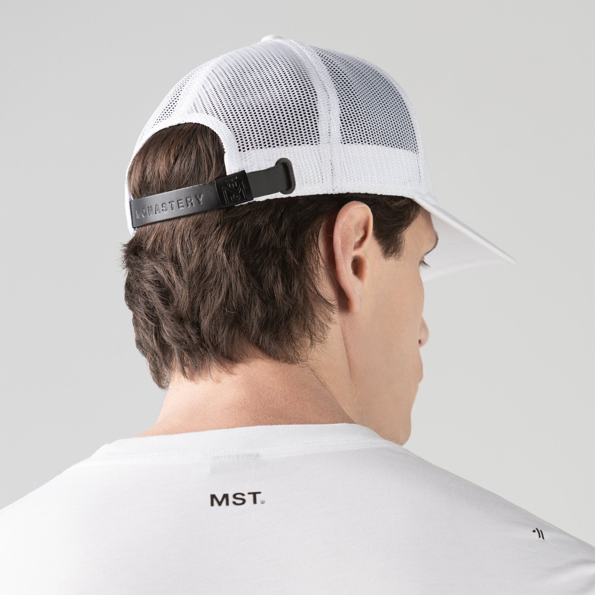 ORIEN CAP UNISEX WHITE - Monastery | Tienda Oficial Colombia