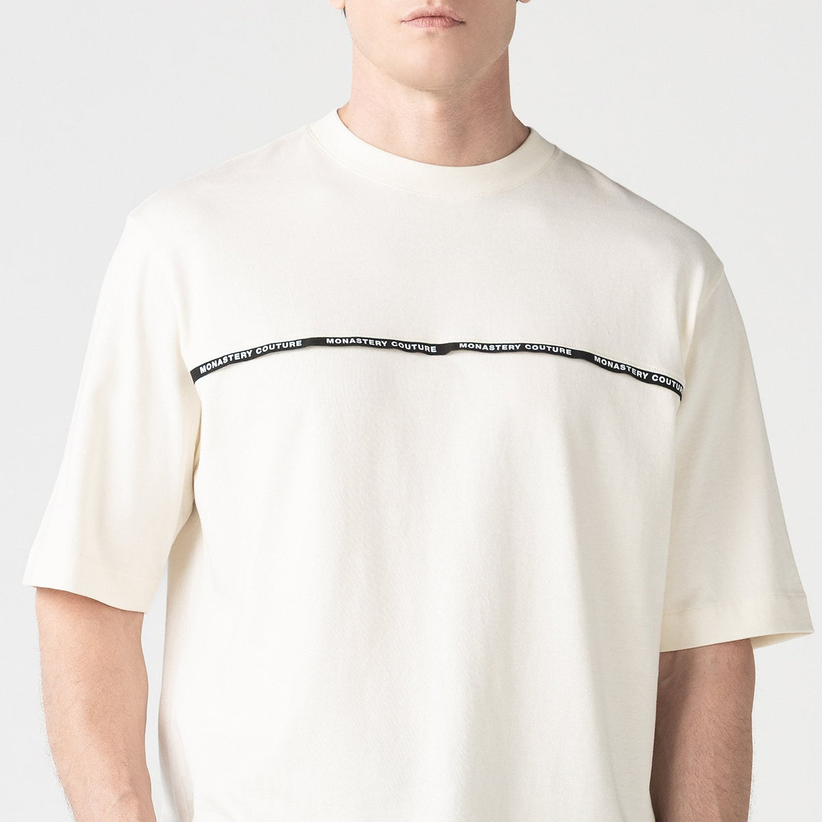 PRAETOR T - SHIRT OVERSIZED MEN EGRET - Monastery | Tienda Oficial Colombia