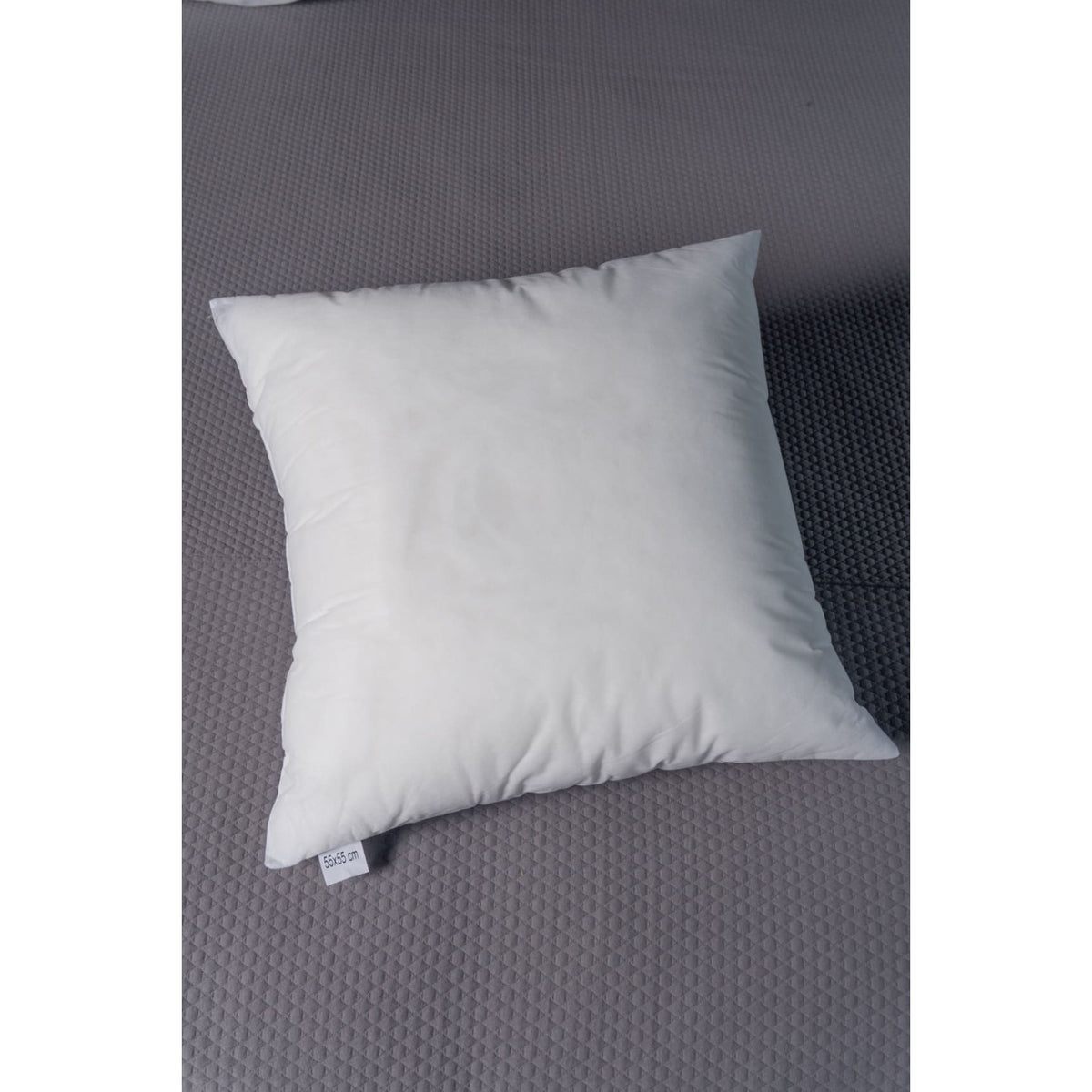 Fluffy Ecoplumas cushion fillings in various sizes, offering soft, synthetic comfort for your bed or sofa decor.