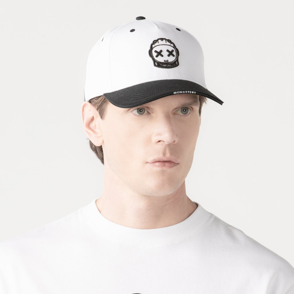 SASA CAP UNISEX WHITE - Monastery | Tienda Oficial Colombia