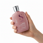 Semi Di Lino Moisture con mano en posición diferente