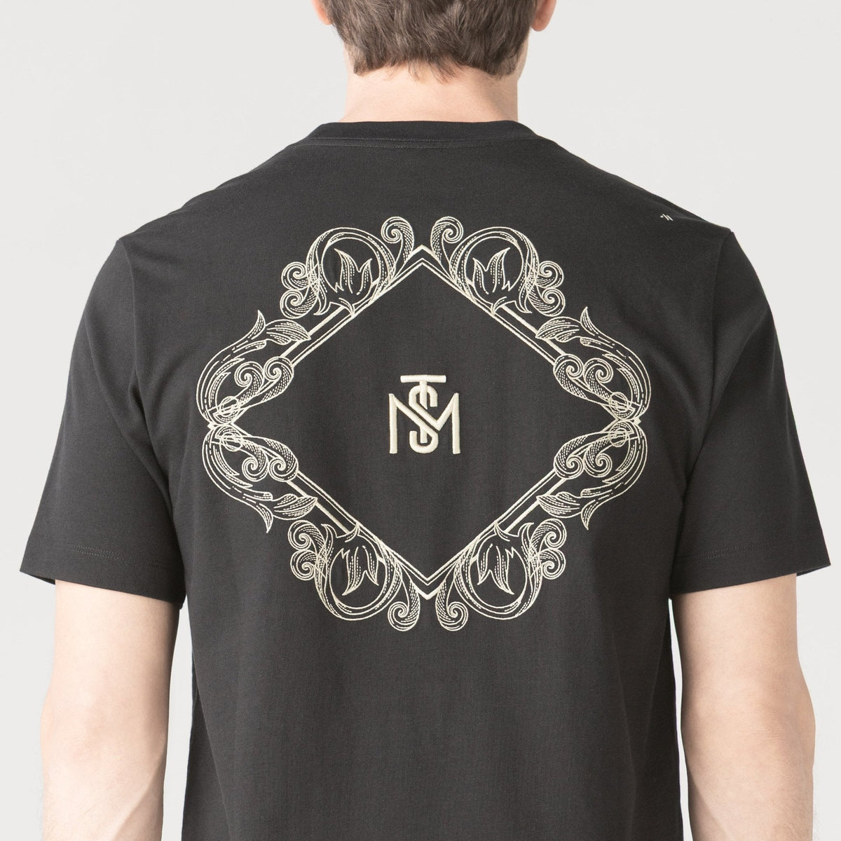 SENATTUS T - SHIRT MEN BLACK - Monastery | Tienda Oficial Colombia