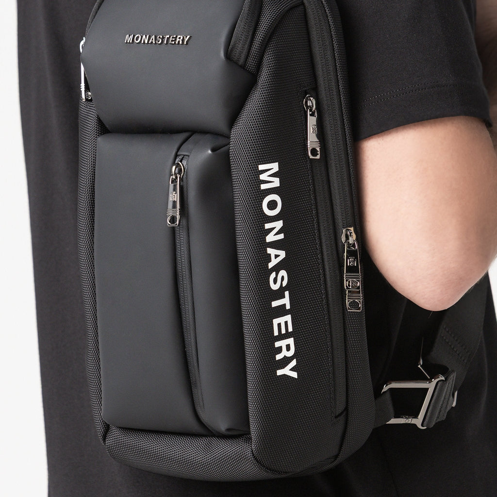 SLING FANNY PACK UNISEX BLACK - Monastery | Tienda Oficial Colombia