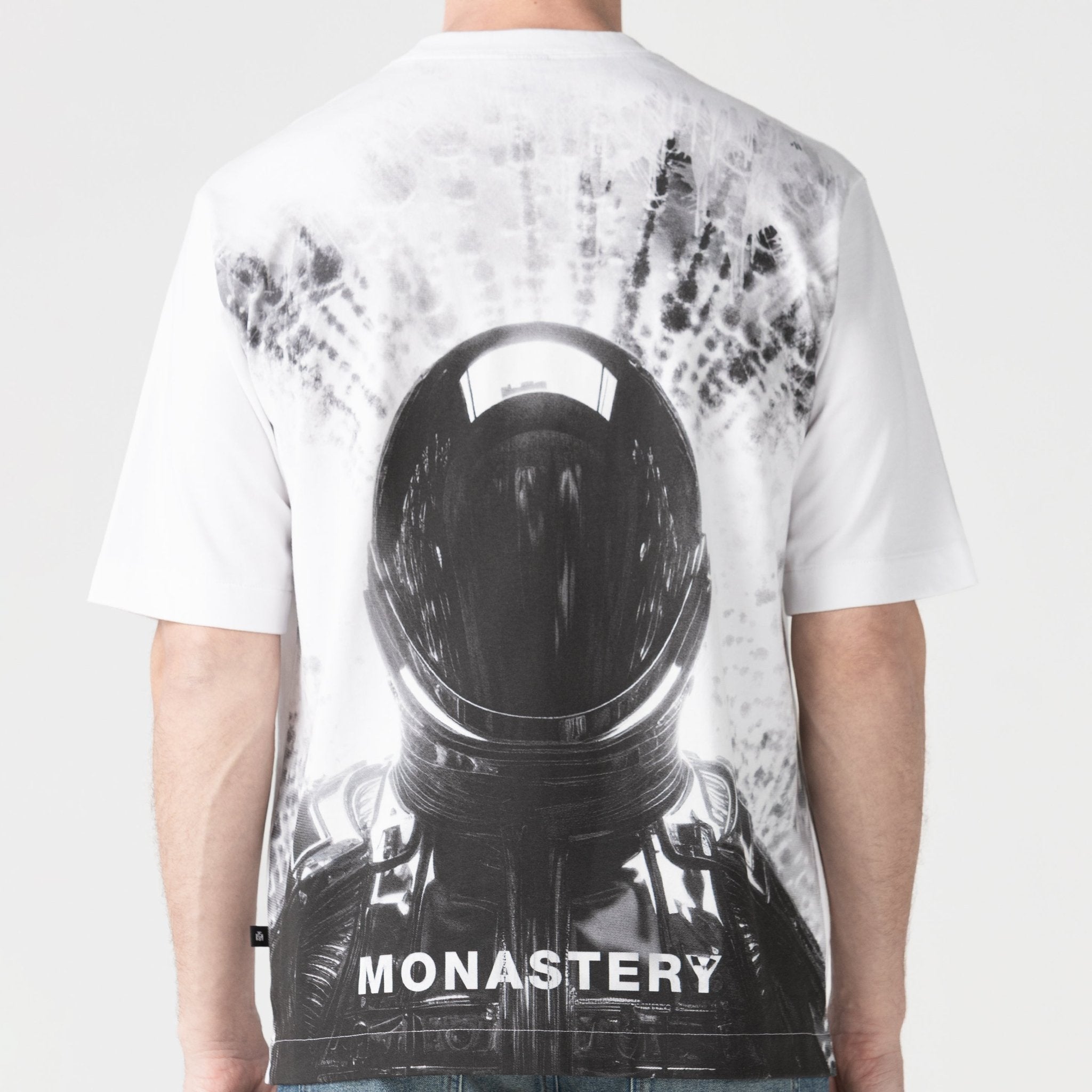 SULTAN T - SHIRT OVERSIZED MEN WHITE - Monastery | Tienda Oficial Colombia
