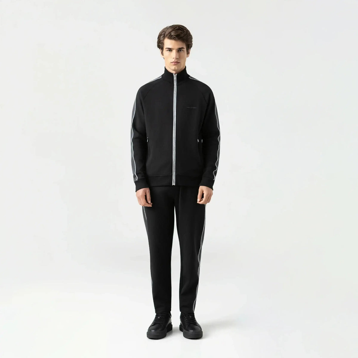 TORMAIN JOGGER MEN BLACK/ BLACK OYSTER - Monastery | Tienda Oficial Colombia