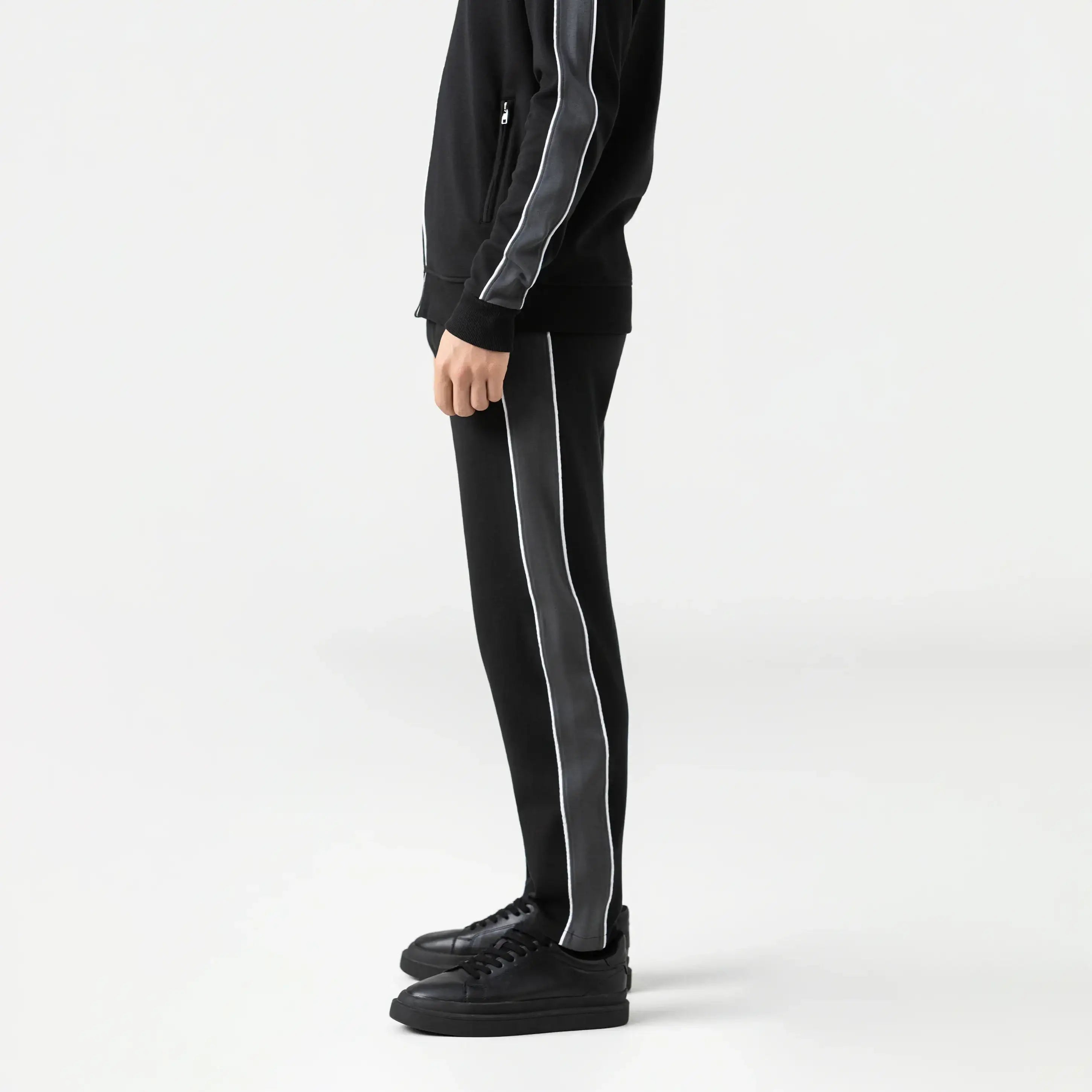 TORMAIN JOGGER MEN BLACK/ BLACK OYSTER - Monastery | Tienda Oficial Colombia