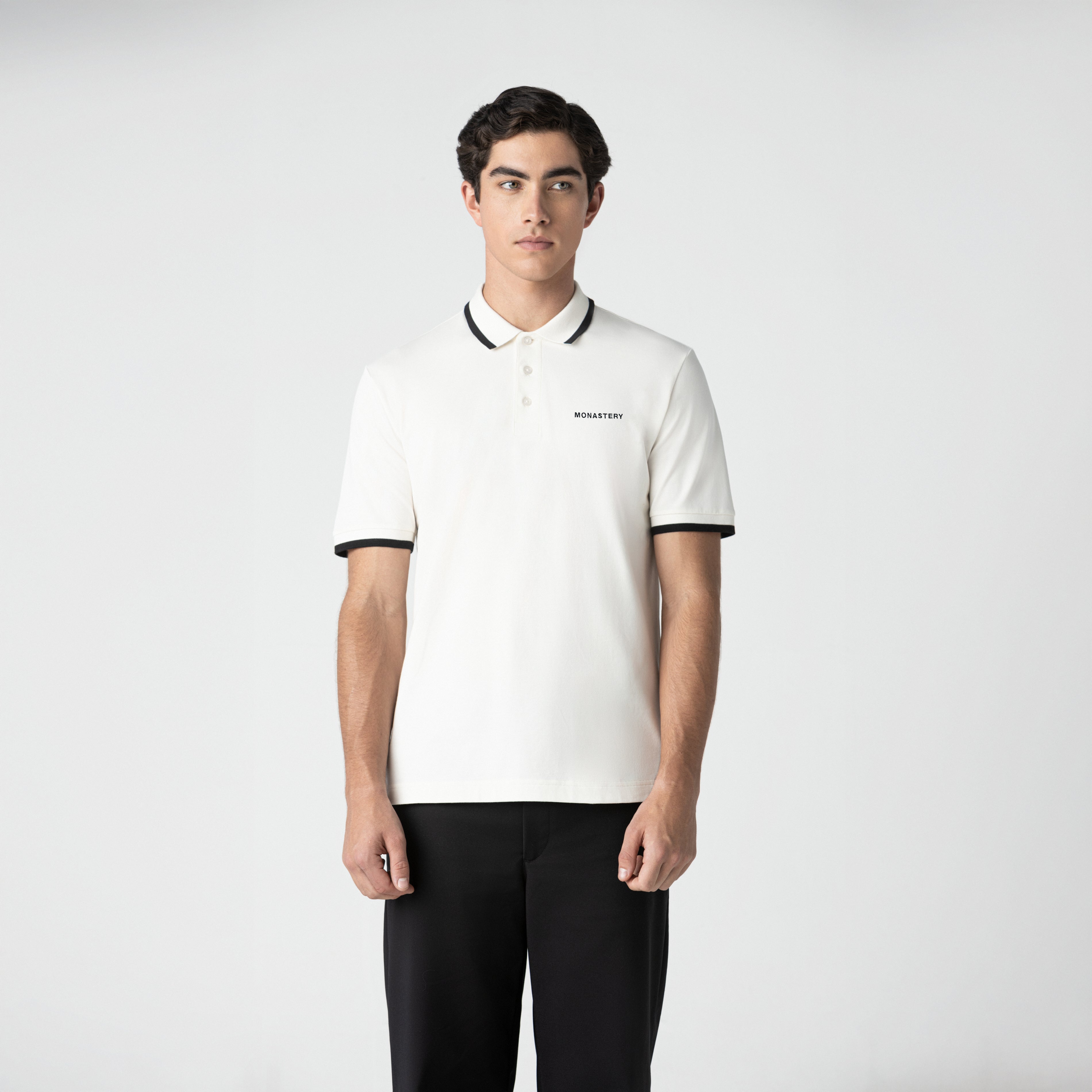 TRIUMPHUS POLO MEN EGRET - Monastery | Tienda Oficial Colombia
