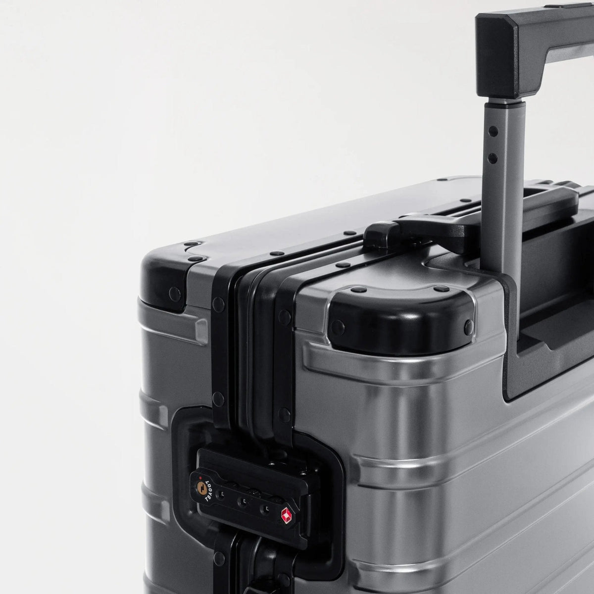 VOGNAR LUGGAGE UNISEX GRAY - Monastery | Tienda Oficial Colombia