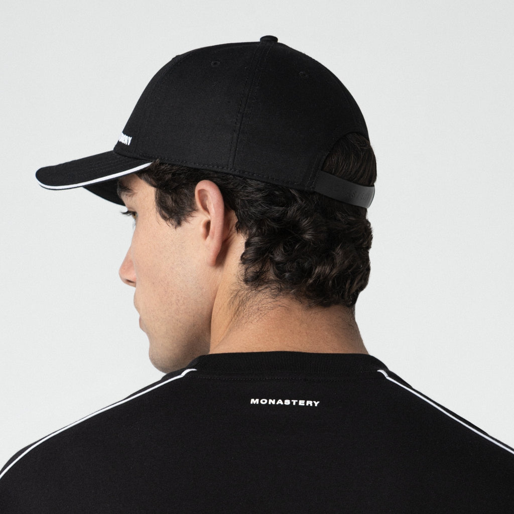 YANNI CAP UNISEX BLACK U - Monastery | Tienda Oficial Colombia